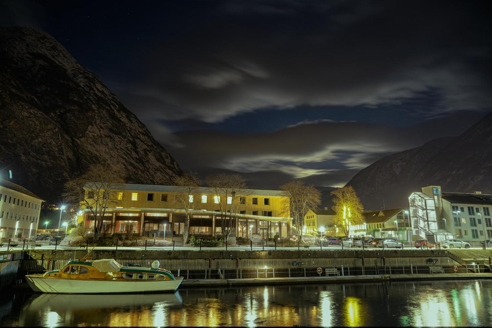 Klingenberg Hotel - Ardal Årdalstangen Exteriör bild