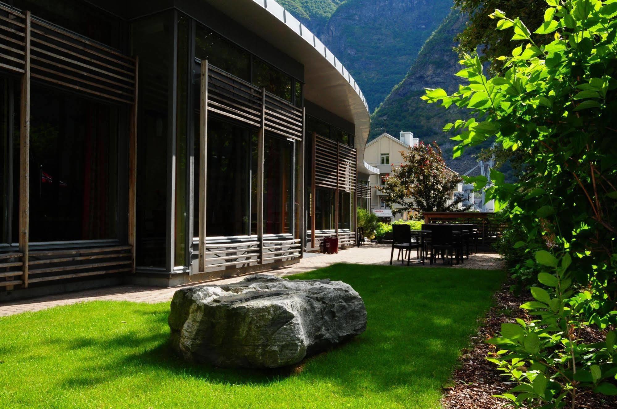 Klingenberg Hotel - Ardal Årdalstangen Exteriör bild